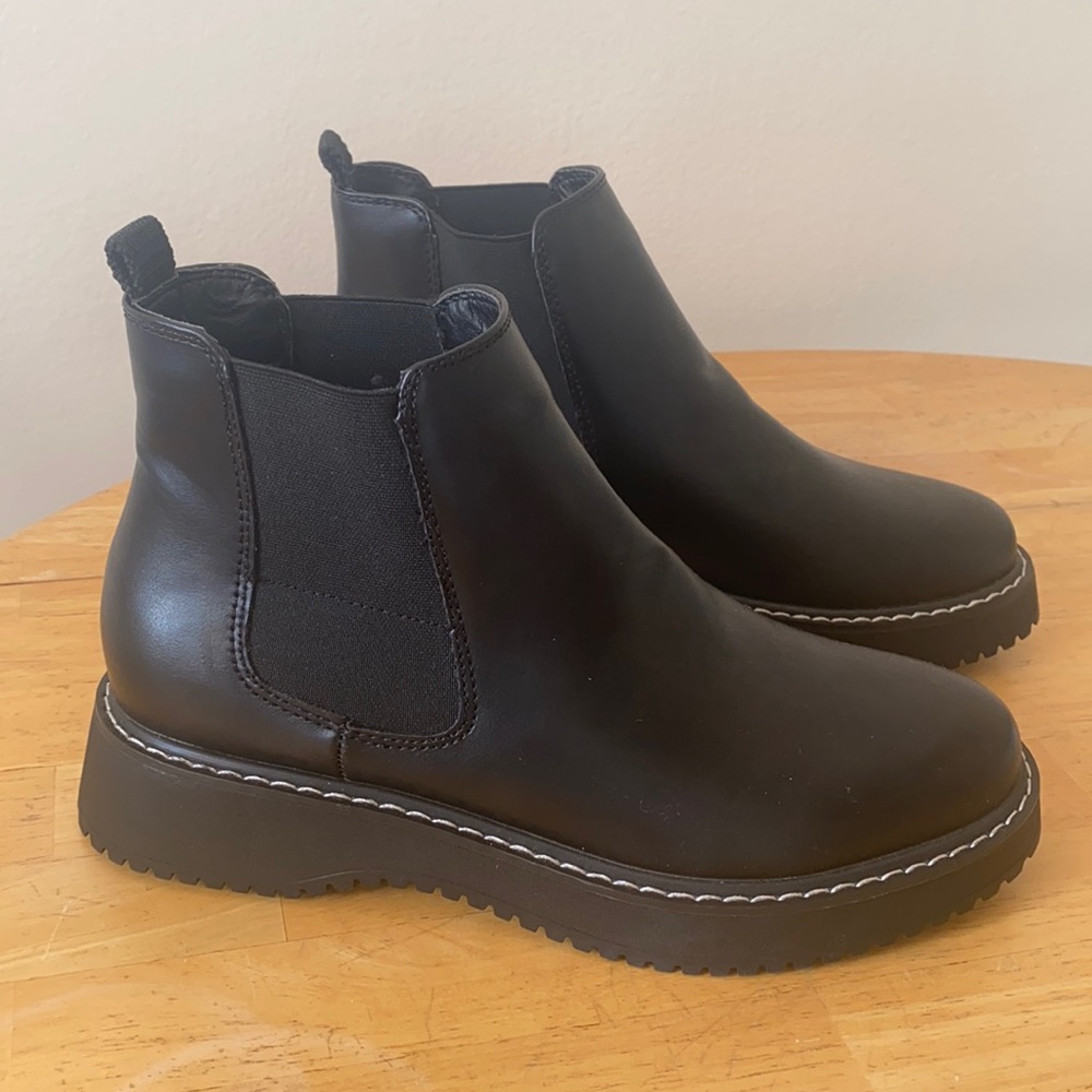 Steve Madden Chelsea Boots
